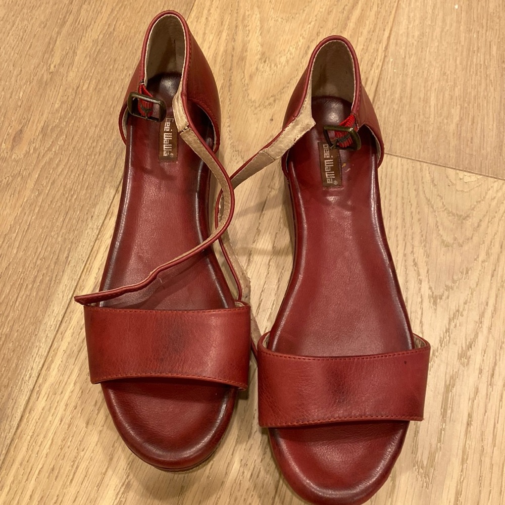 Beautiful Leather Platform Sandals by Gee Wawa